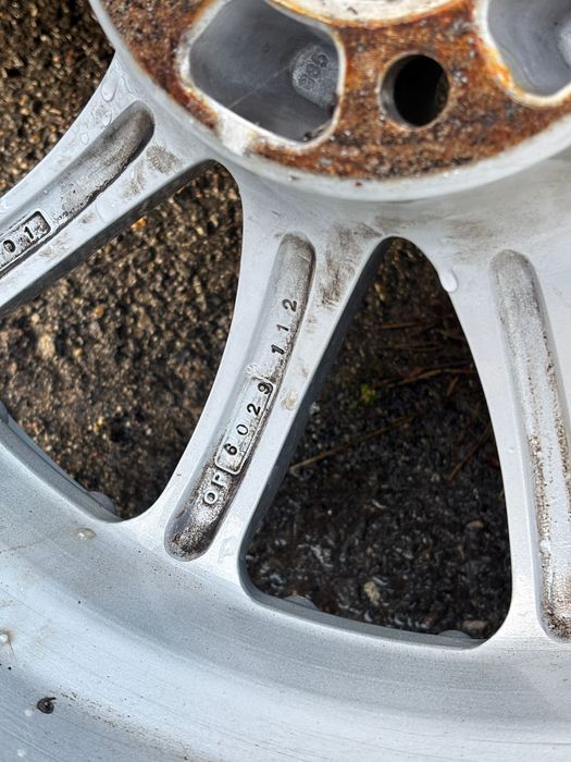 Джанти за Мерцедес с летни гуми 17