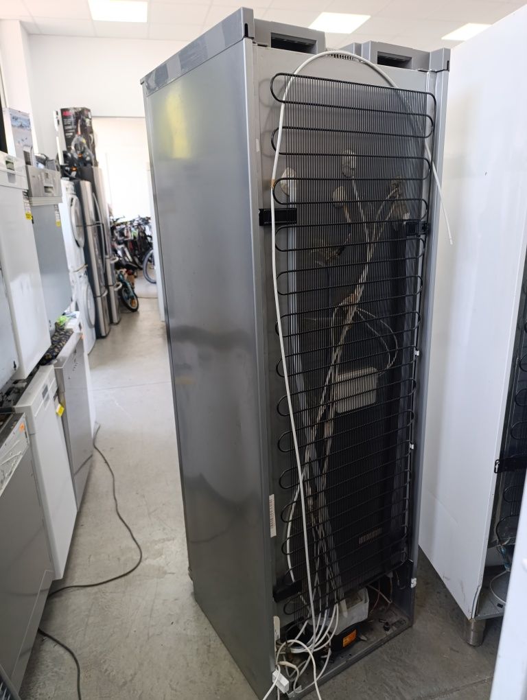 Фризер AEG A++ No frost 270 литра