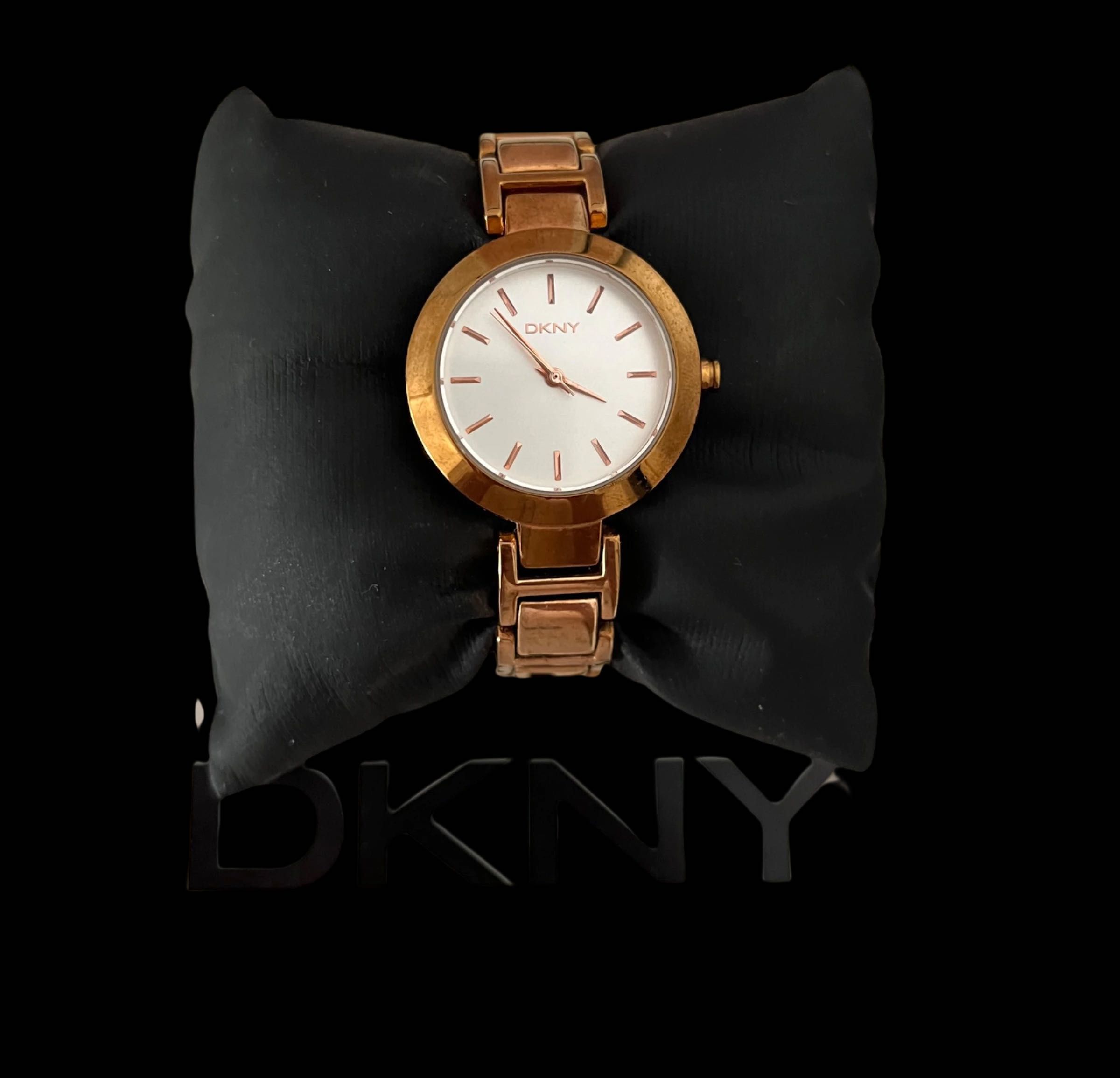 Дамски Часовник DKNY