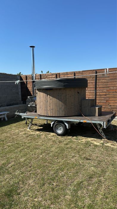 Ciubar mobil de inchiriat / Jacuzzi mobil