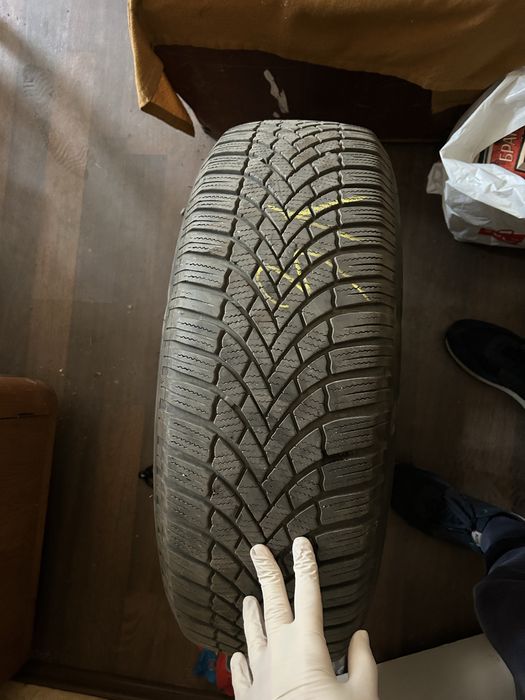 215 65 17 зимни Bridgestone & джанти Nissan