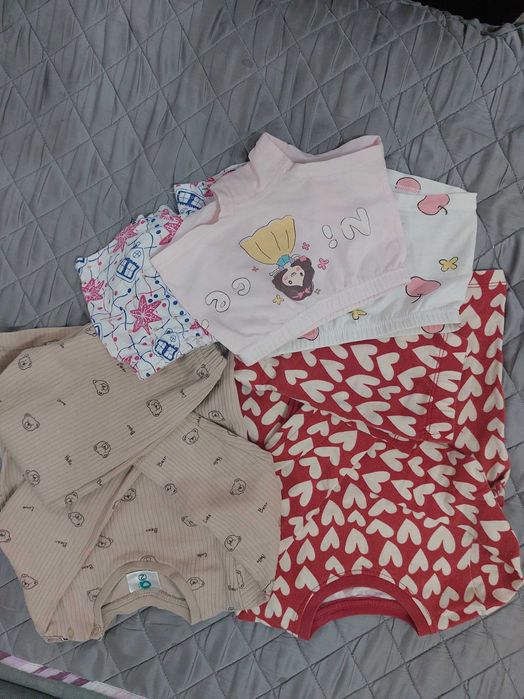 Продается детские вещи