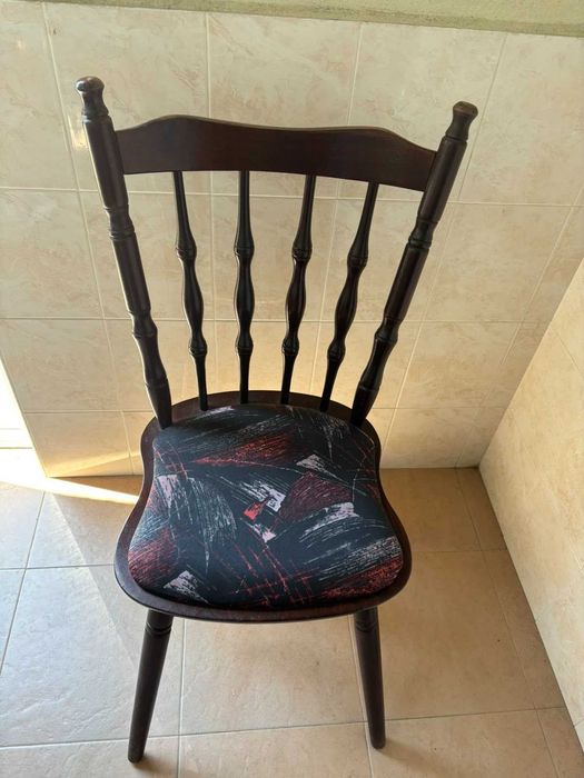 Столове дървени кафяви