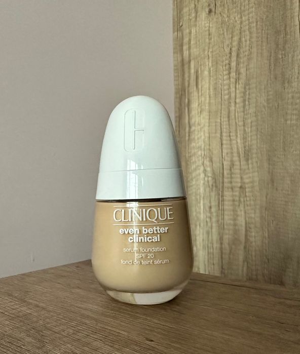 Фондьотен Clinique even better clinical serum foundation