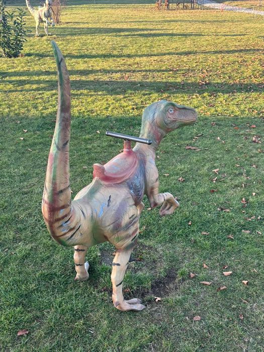 Dinozauri cu șa (suport pentru copii) de vanzare