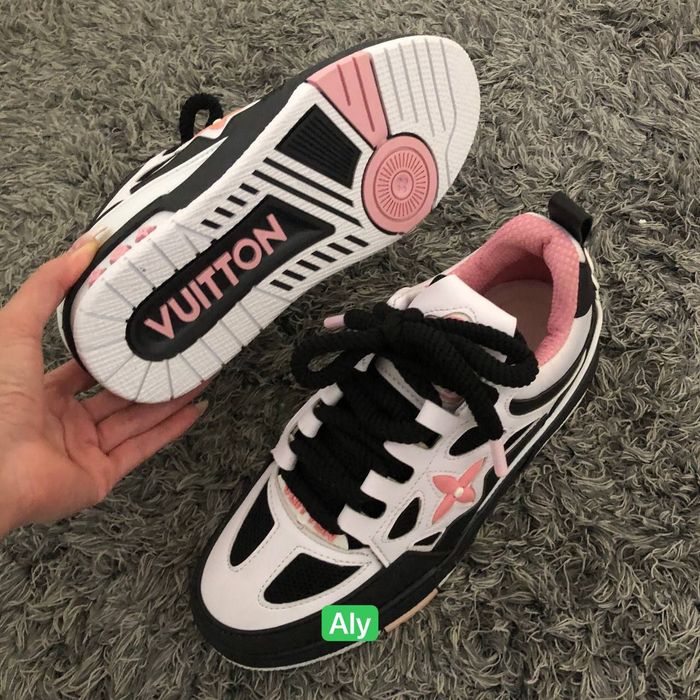 LV-uri adidași Dama