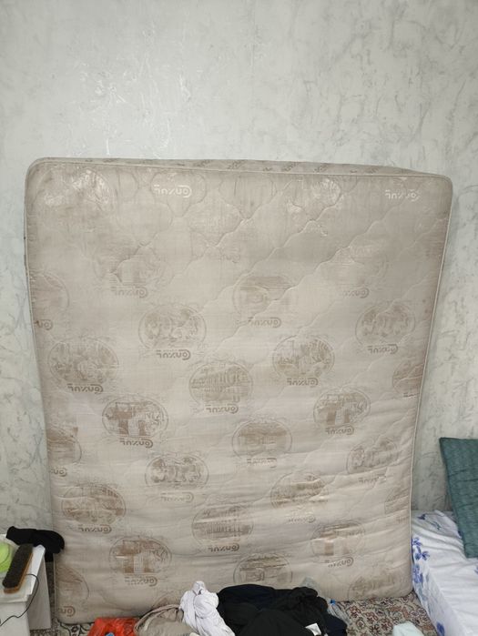 Продам матрас срочно
