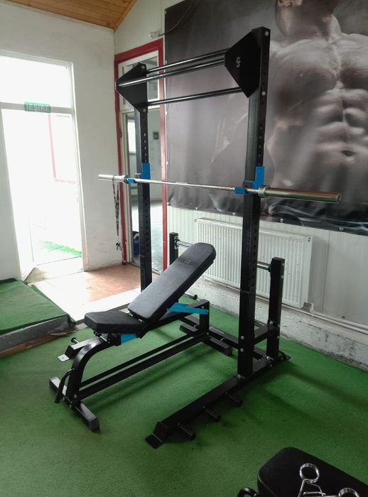Aparate fitness triceps biceps trapez spate picioare