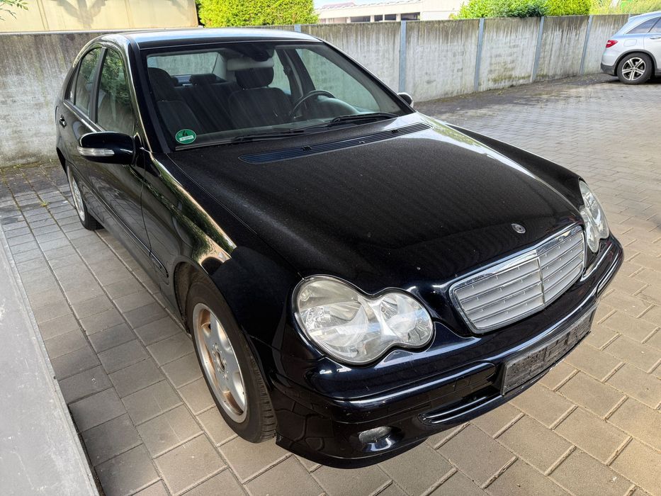 Vând Mercedes benz 220 cdi
