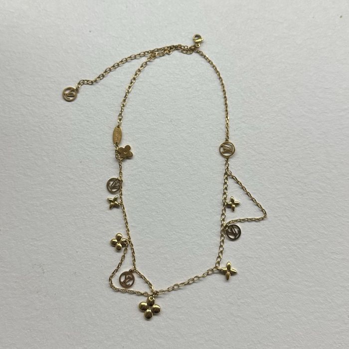 Оригинално - Louis Vuitton - Blooming Monogram колие