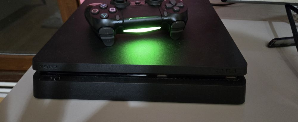 PlayStation 4 Slim 500 GB