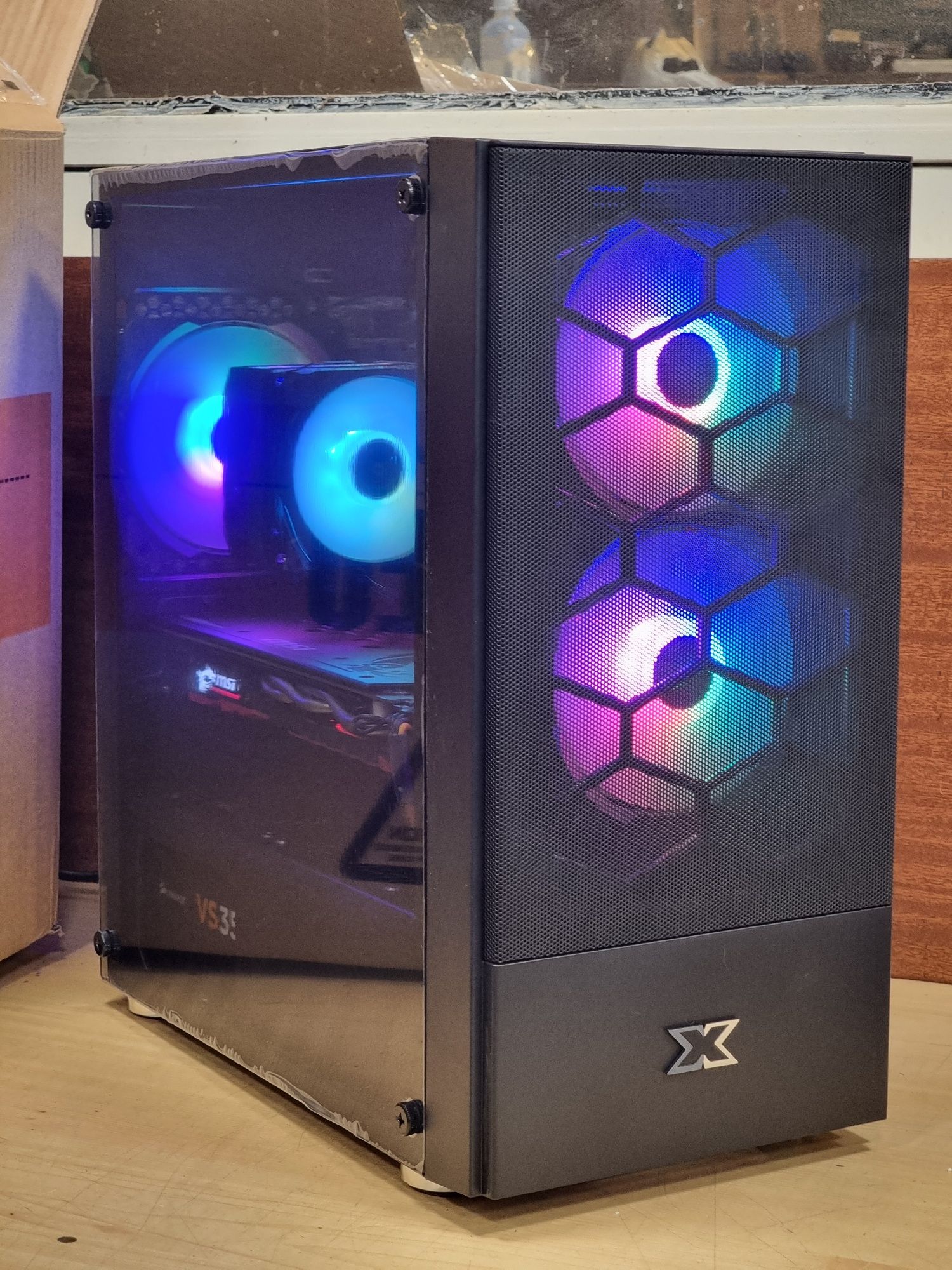Геймърски Компютър/I7 6700/16GB RAM/256GB-SSD+640GB/GTX 1060 6GB