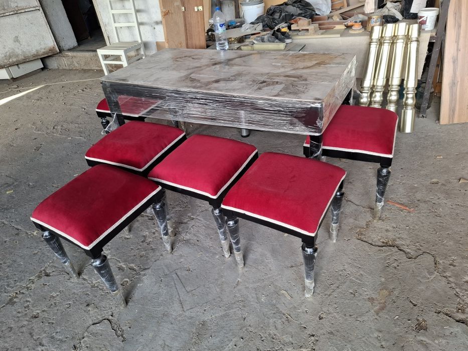 Продам стол со стульями из Чинара