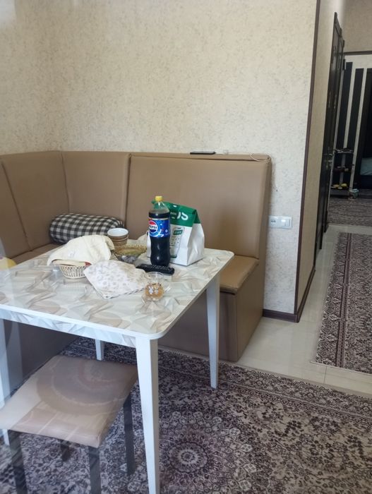 2ком.3/5 Юнусабад 19кв.С ремонтом..2 балкона.Не торец.Большая прихожая