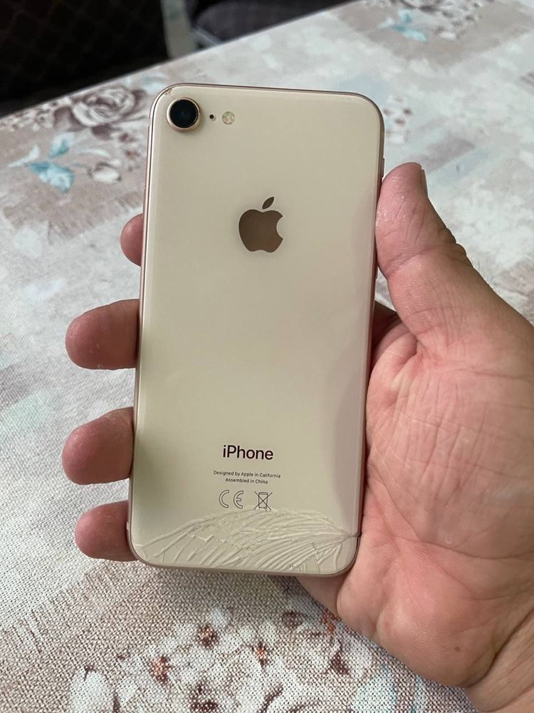 Iphone 8 gold 64 gb