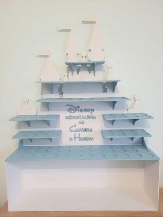 Етажерка Disney Замък за Магически Аудио Приказки – книги и фигурки.