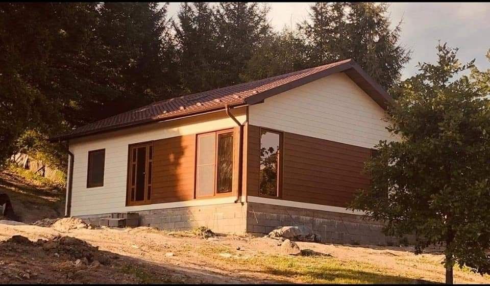 Vand căsuțe