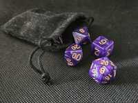 Set 7 zaruri TTRPG/Dungeons&Dragons, culoare violet marmorat/auriu