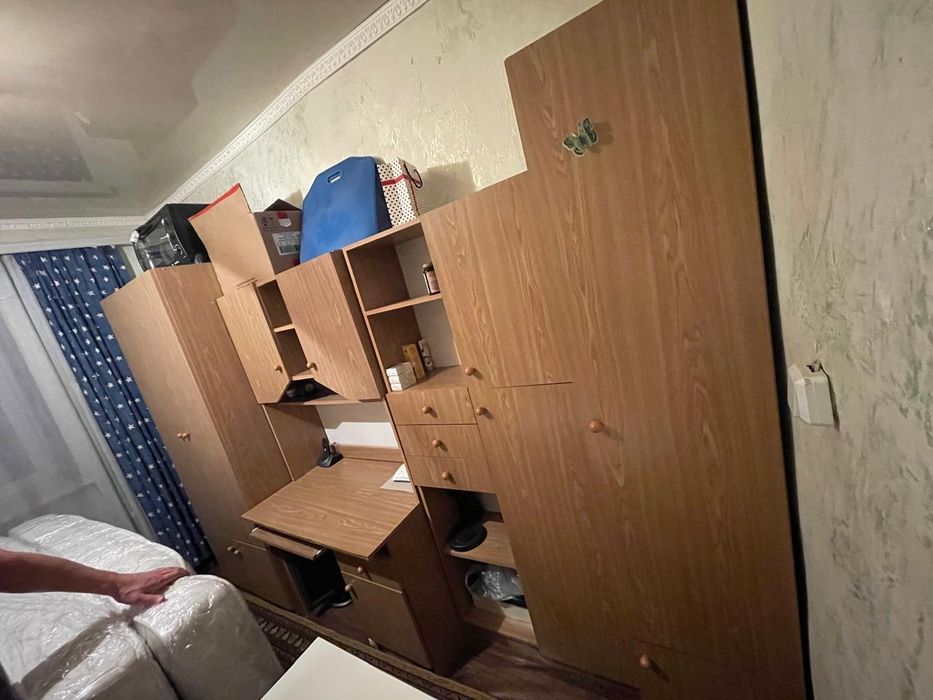 Продается гарнитур