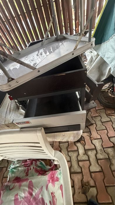 Cutii cu sertare demontate din porttbagaj Dacia Duster 2