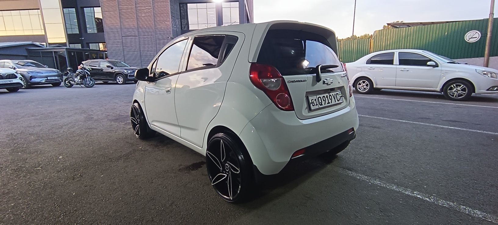 Spark sotiladi 2014 M/T 1.25 mator