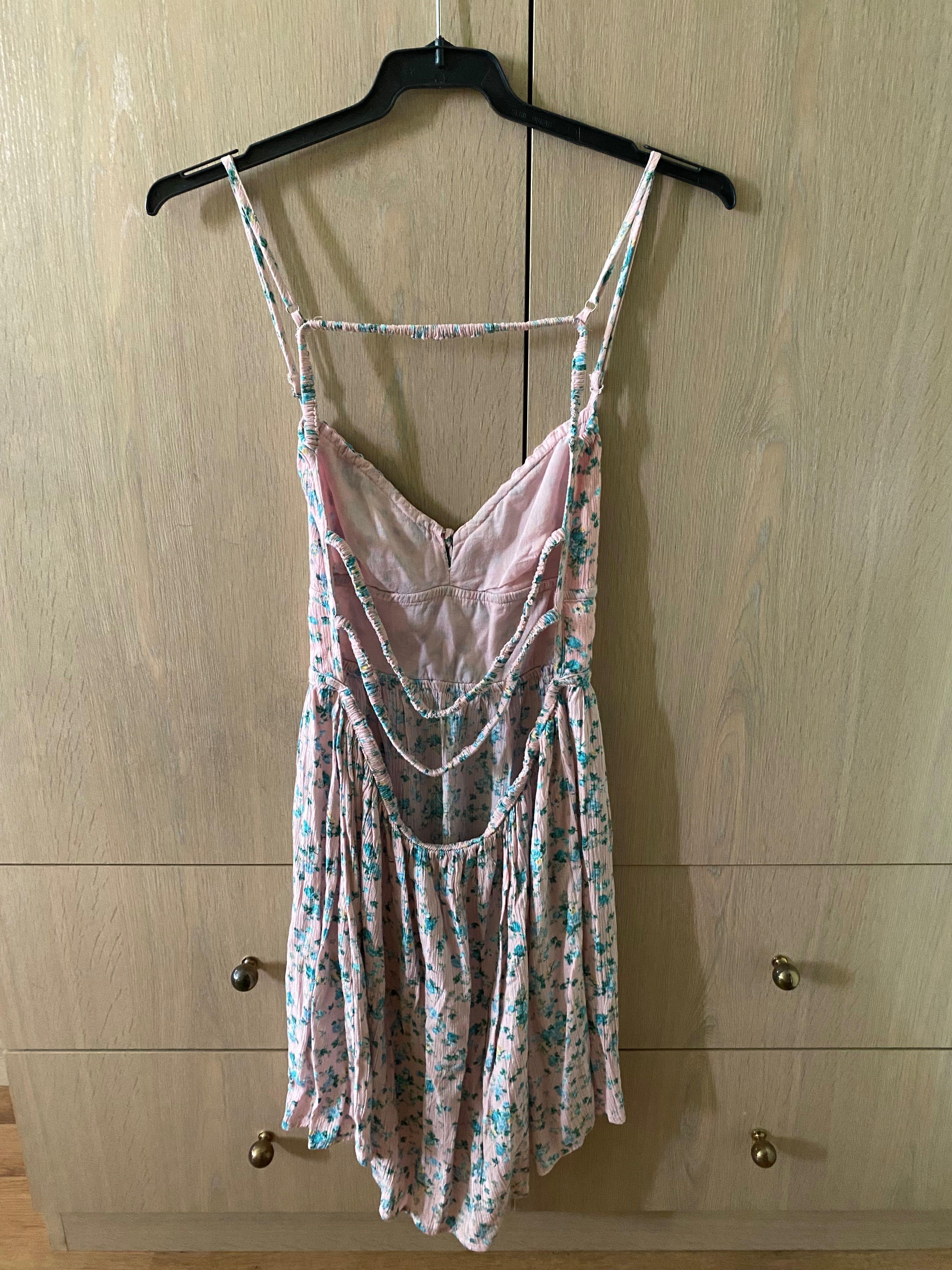 Продавам рокли Страдивариус, Pull&Bear, H&M