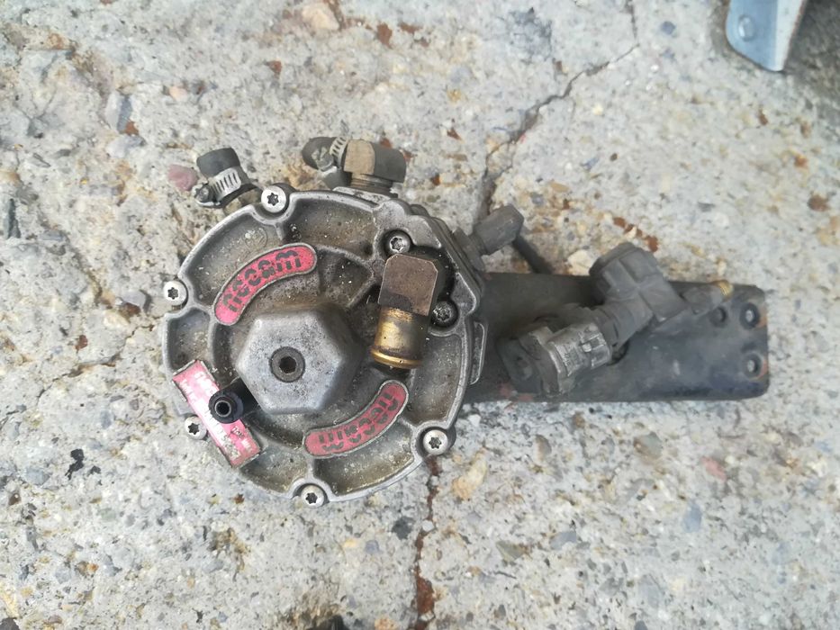 Volvo v70 2.4 LPG Волво в70 газ газова бутилка изпарител разпределител