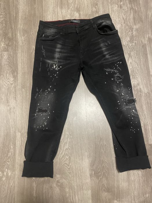 Продавам стилни дънки