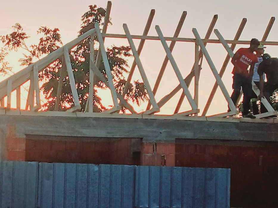 Renovare Acoperiș Profesională - Soluții Durabile!