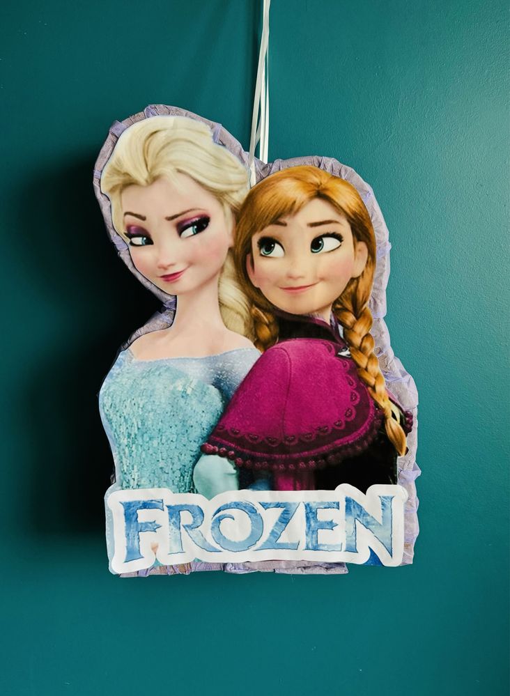 Фроузен пинята Frozen