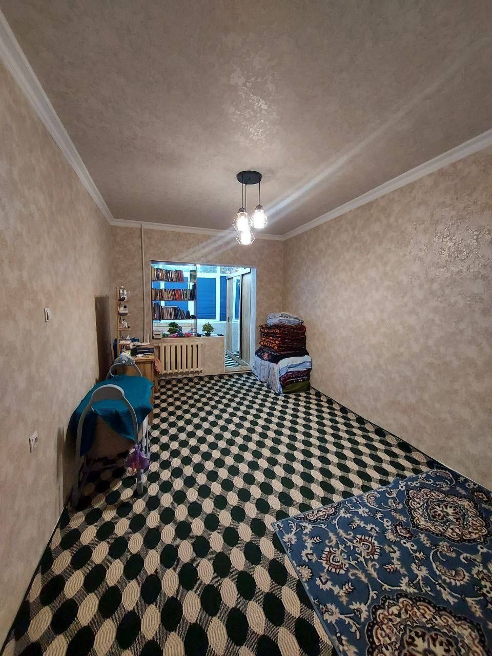 Продаётся квартира Кушбеги 1в2/4/5. Балкон 2×3