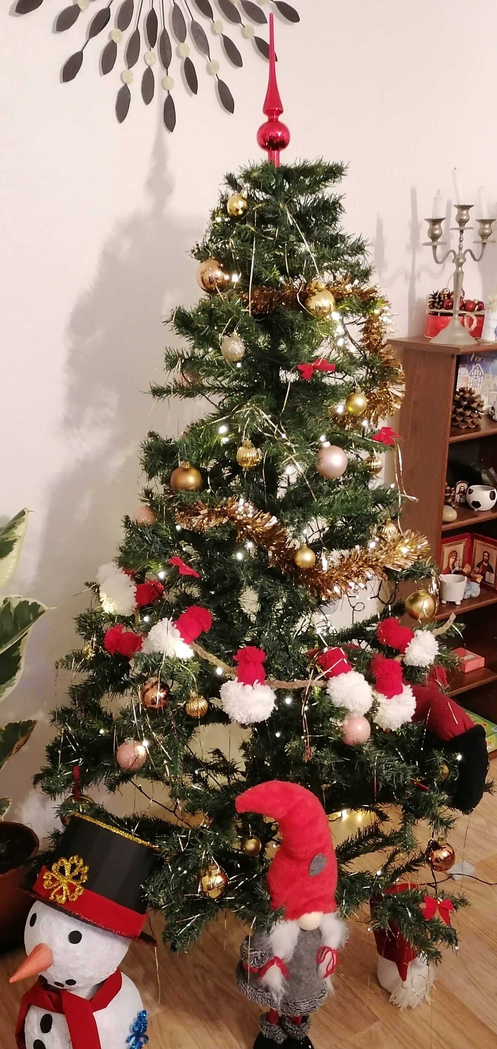 Гъста Изкуствена Коледна Елха