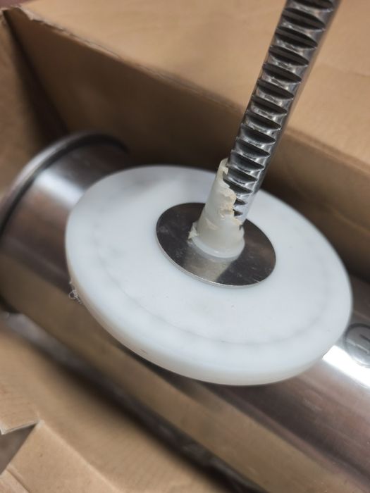 Cârnațar din inox capacitate 4 kg