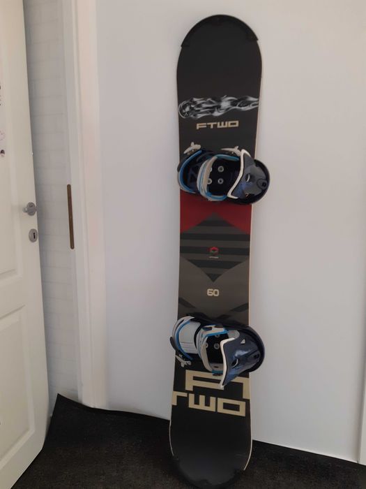 Placa snowboard 160 cm FTWO  cu legaturi