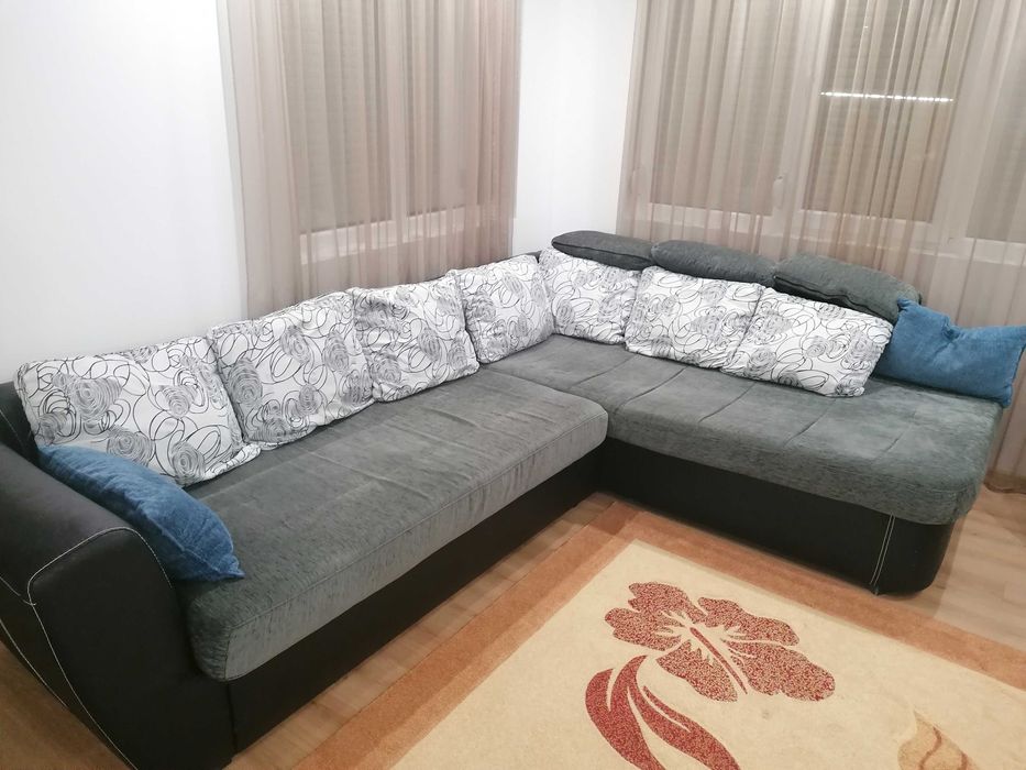 Разтегателен диван