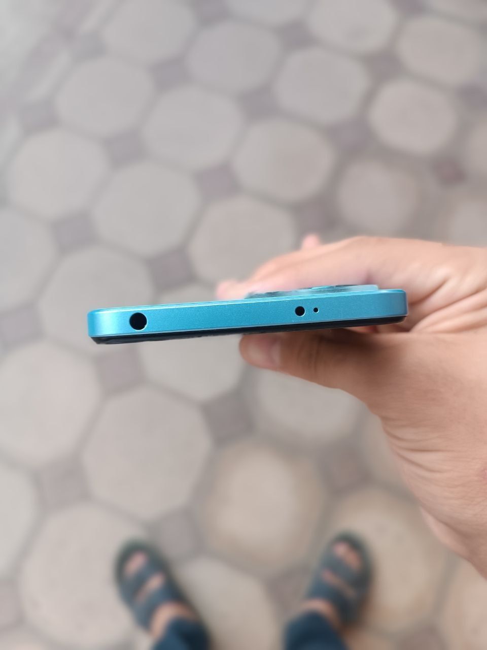 Продам Redmi Note 12