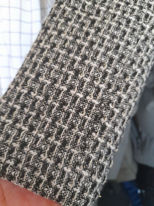 Дамско  сако букле със златни нишки  много красиво стой отг на С /М