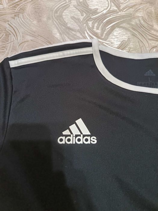 Vând tricou Adidas Sport