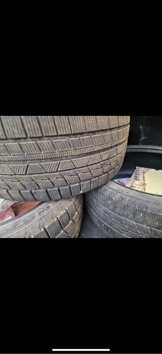 Срочно продам зимние шины