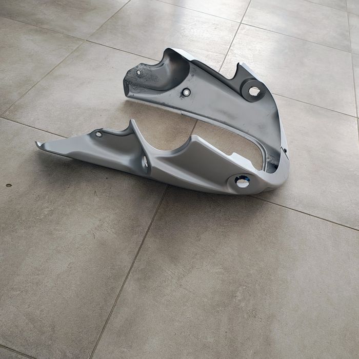 Bug spoiler Yamaha FZS 1000