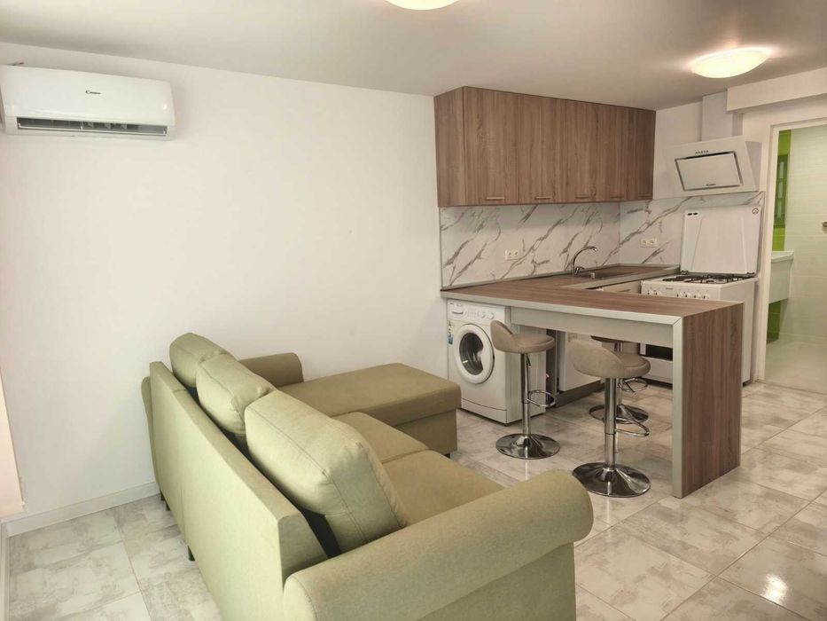 Дава се под наем Двустаен апартамент в Варна, Бриз - 50 кв.м за 50898 € - Снимка #1