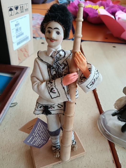 Păpuși tradiționale autentice