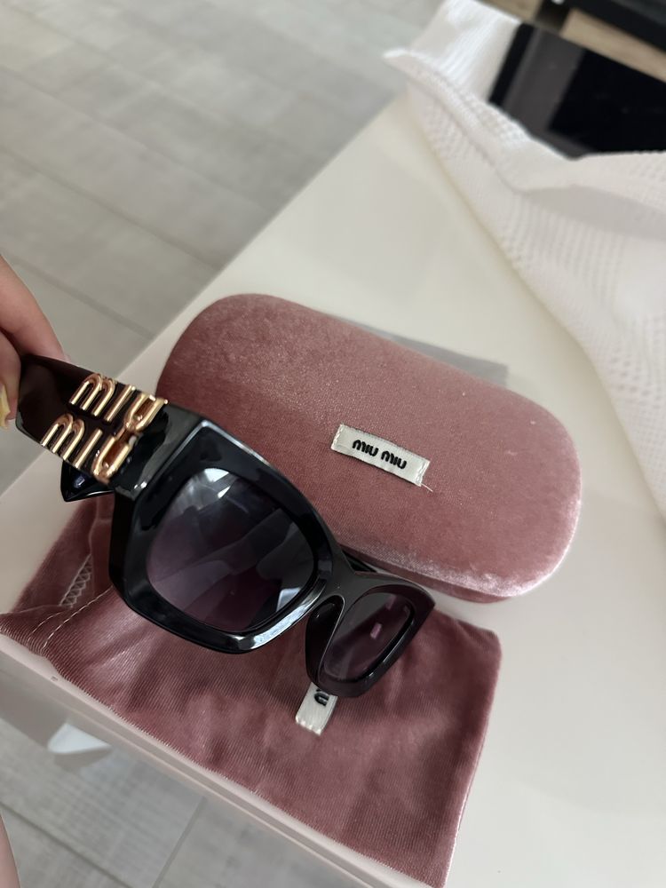 Miu miu слънчеви очила