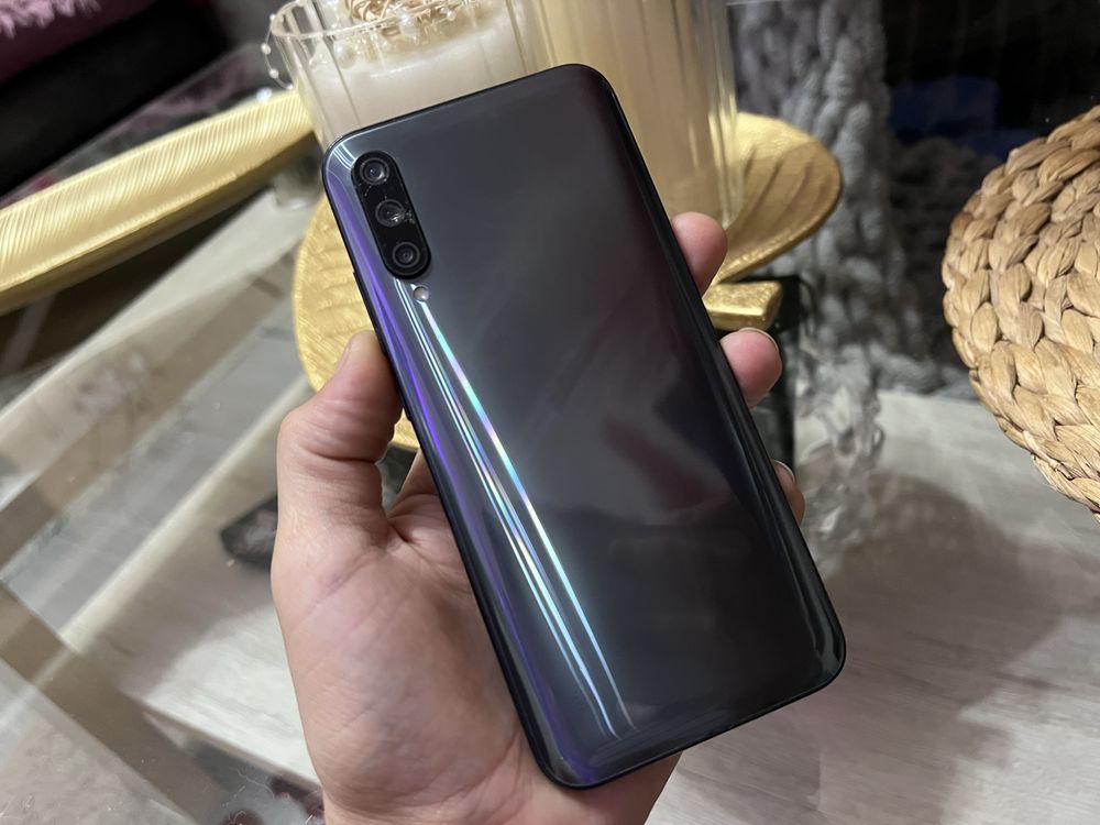 Xiaomi A3 (Mi 9cce) Flagman. 6/64gb