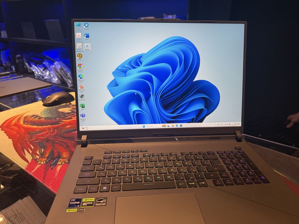 Новый Asus Rog Strix G18-i9-14900HX/RTX4060 32GB ОЗУ 240Hz 2.5К монито
