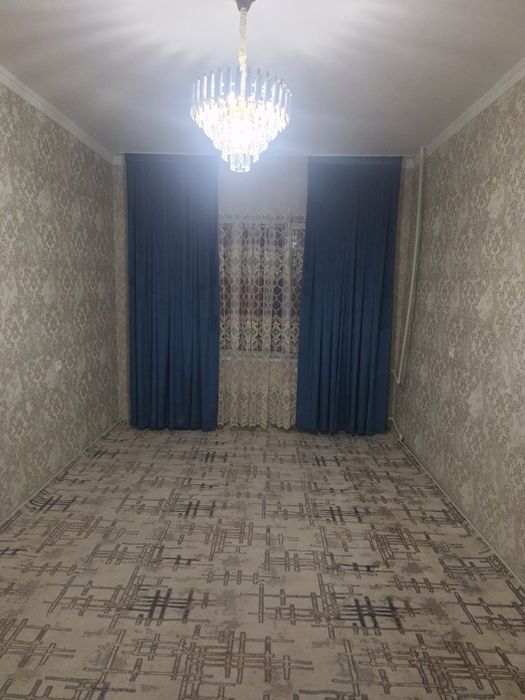 Квартира сотилади 5мик 1этаж 3хоналик