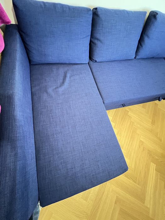 Colţar extensibil cu depozitare