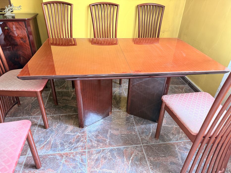 Холна мебел от масив