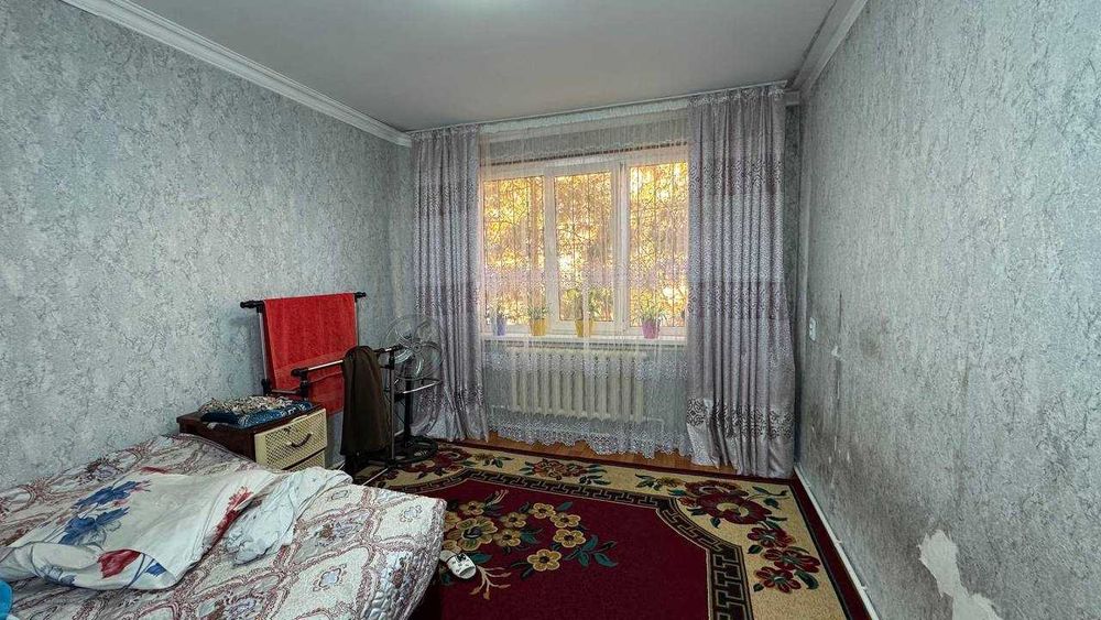 Заканал  28-мактаб 1 қаватда 2 хонали квартира сотилади. ID: 1455