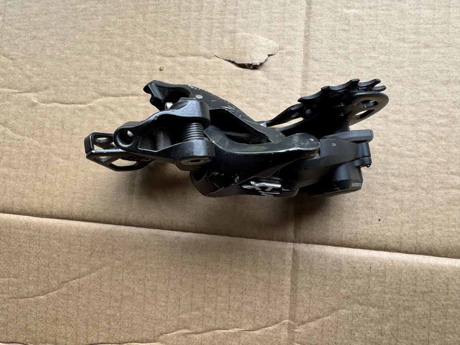 Schimbator spate Shimano XT 11 viteze M8000